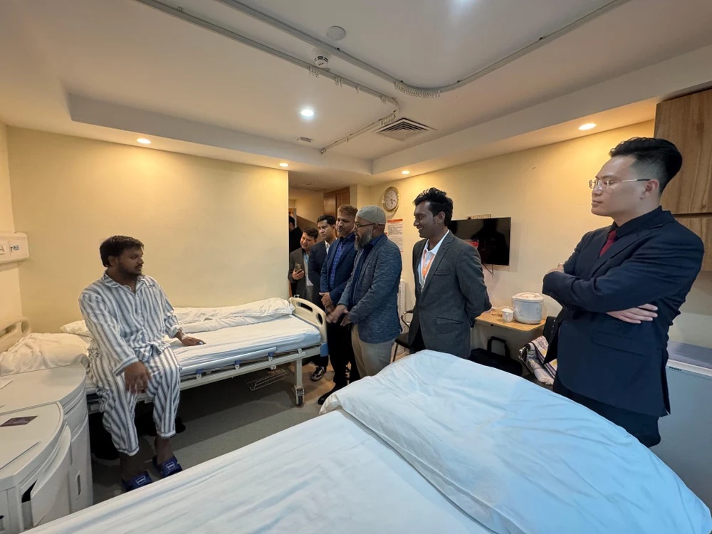 Делегация правительства и медицинских СМИ Бангладеш посетила онкологическую кулинику St. Stamford Modern Cancer Hospital