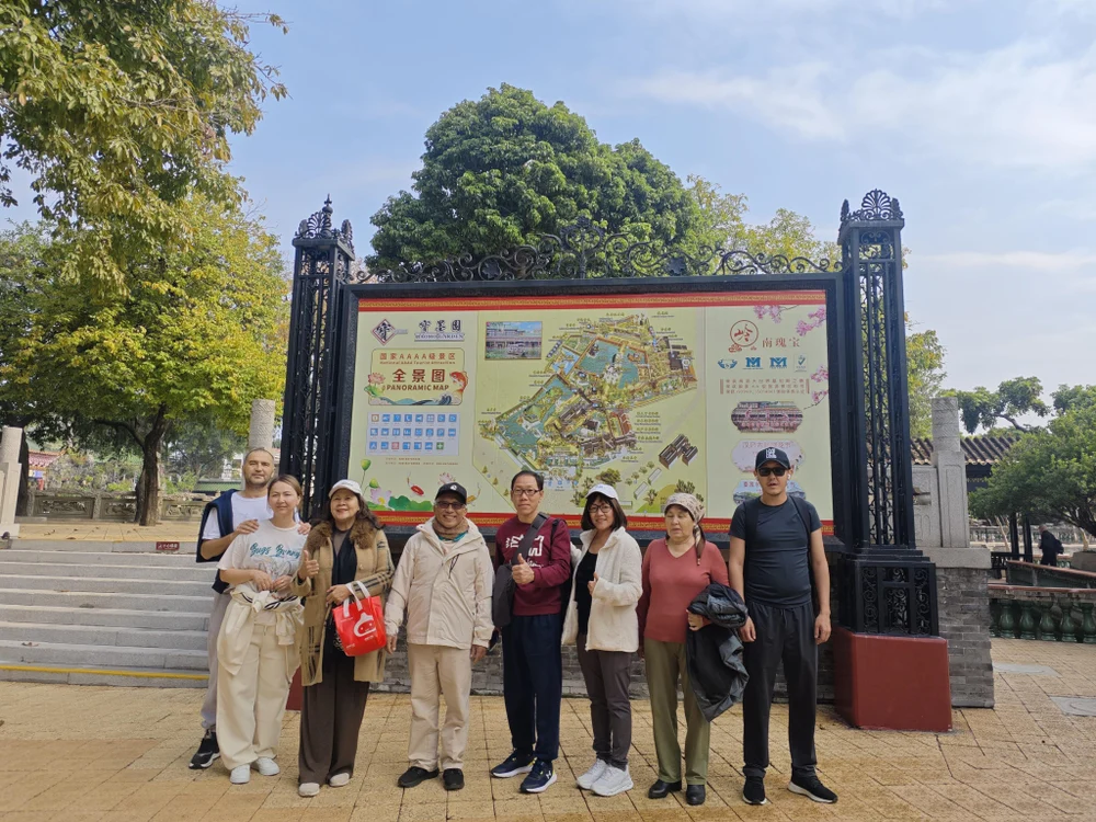 Культура, которая лечит: как наши пациенты открывали для себя Китай в парке «Баомоюань»