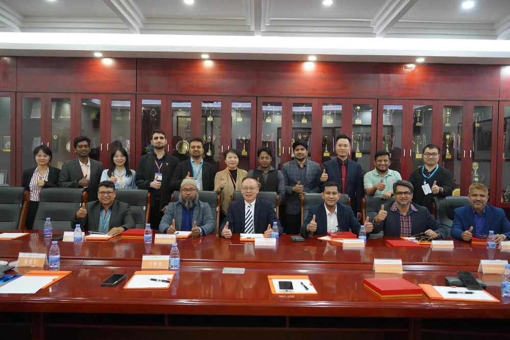 Делегация правительства и медицинских СМИ Бангладеш посетила онкологическую кулинику St. Stamford Modern Cancer Hospital